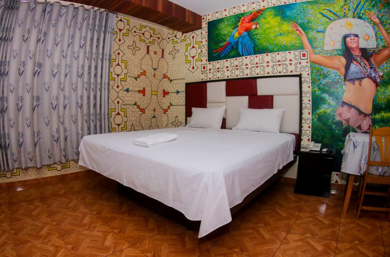 Gran Hotel Gusbet Пукальпа Екстер'єр фото