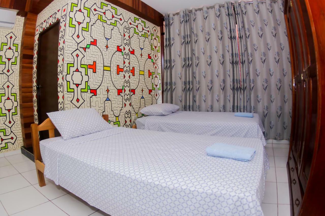 Gran Hotel Gusbet Пукальпа Екстер'єр фото